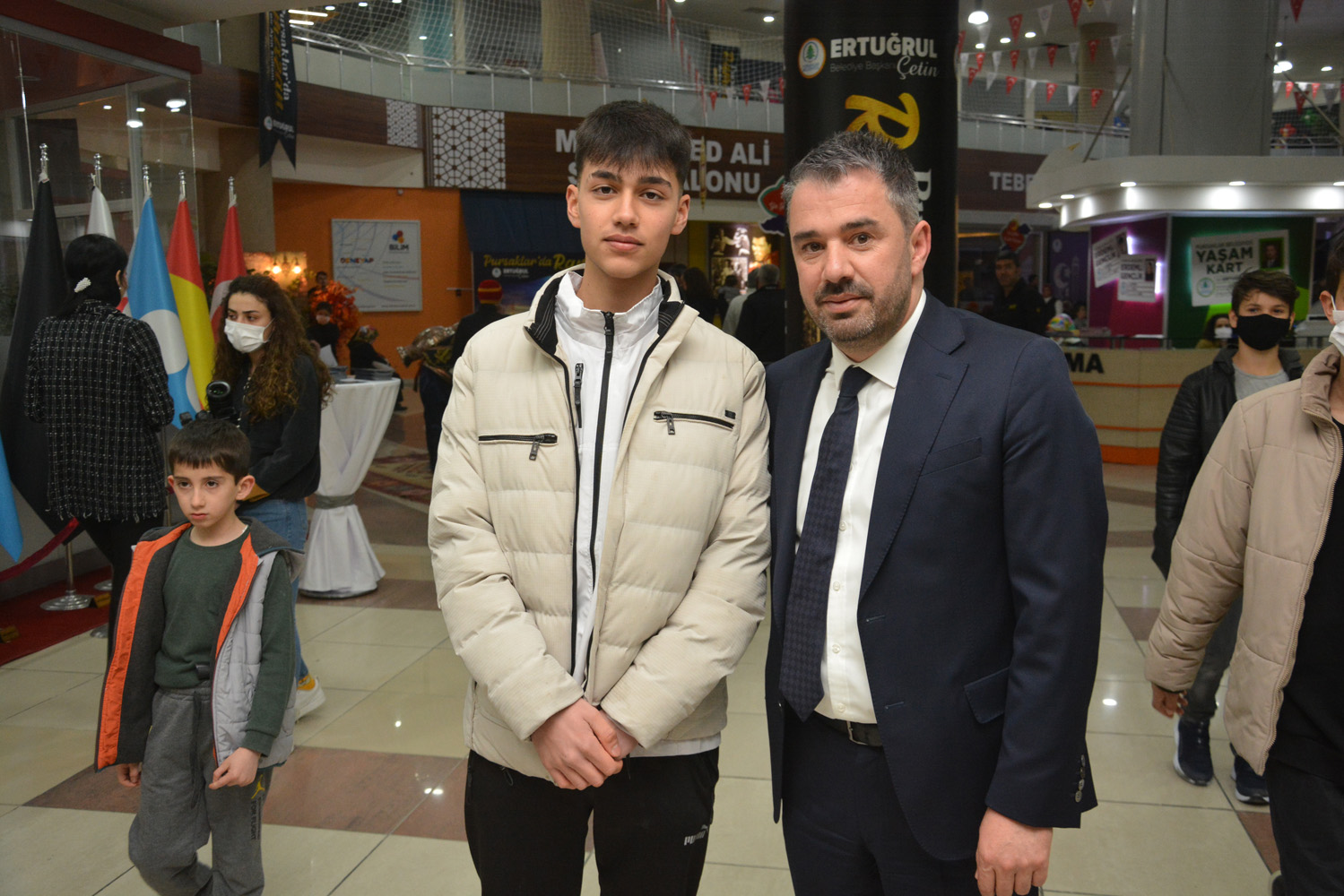 Yükleniyor...
