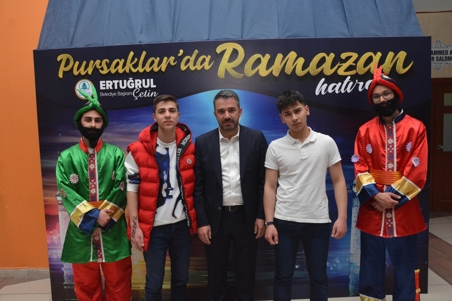 Yükleniyor...